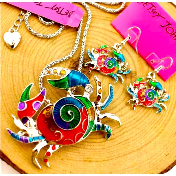 Pendant Betsey Johnson Crab Bracelet RARE Betsey Johnson Crab